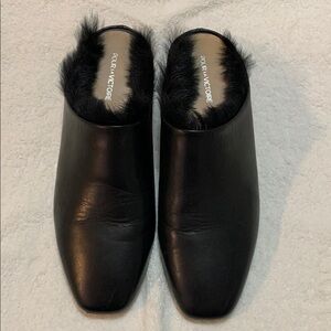 POUR LA BICTOIRE Sebina Feather Leather Mules In Black 8.5